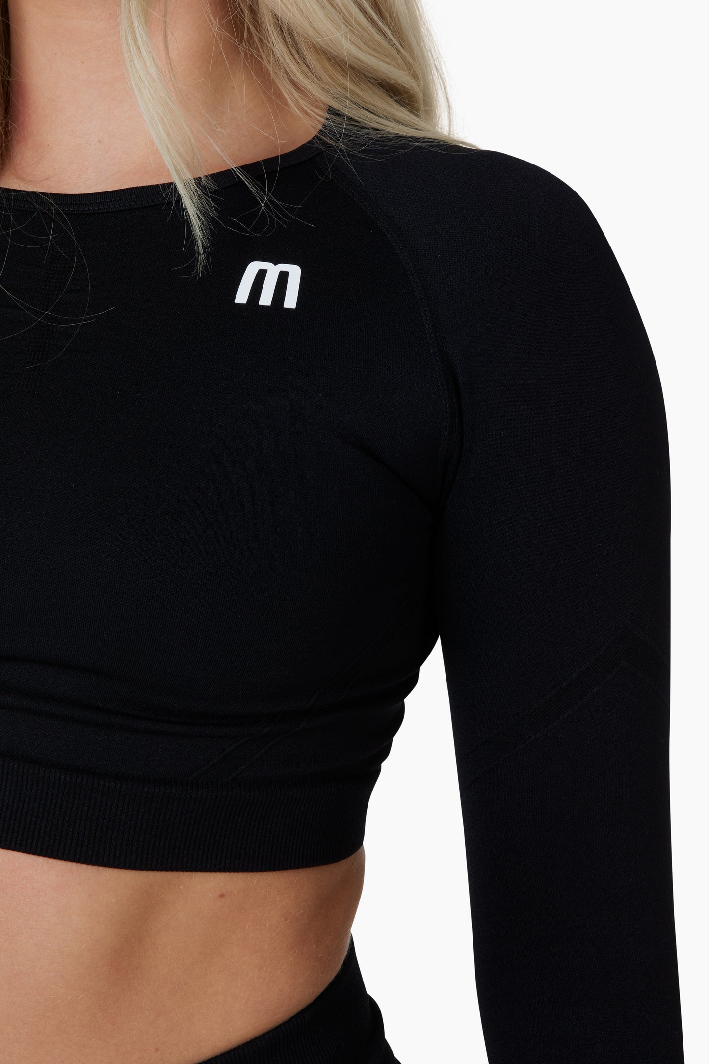 Long sleeve seamless black